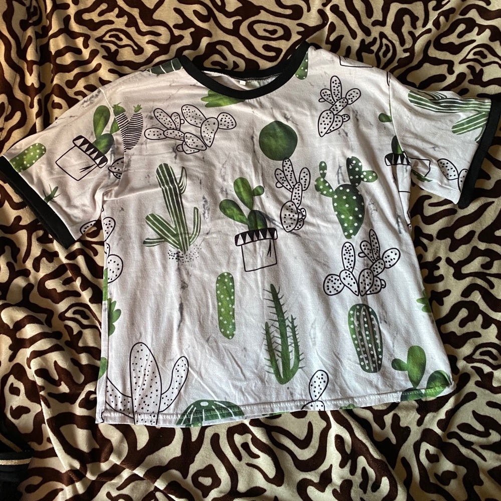 Cactus tee! 🌵😍